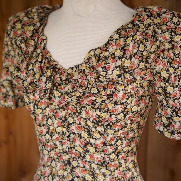 Vintage 90's Rebecca Fall Floral Doen Inspired Ruffle Collar Maxi Dress Size S - Picture 3 of 17